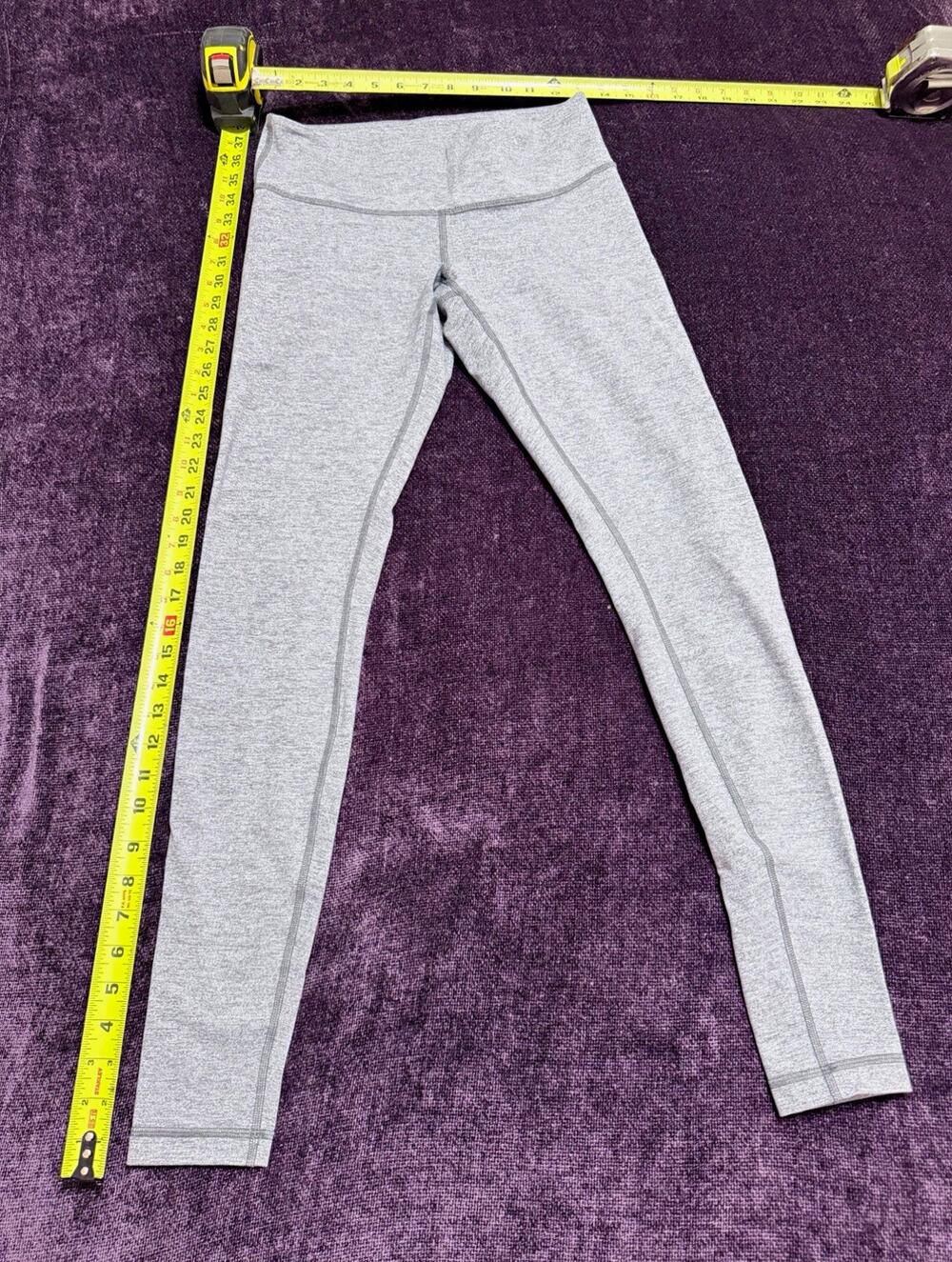Lululemon Women’s Size 8 Gray Pull-On Stretch Leggings Yoga Gym Training